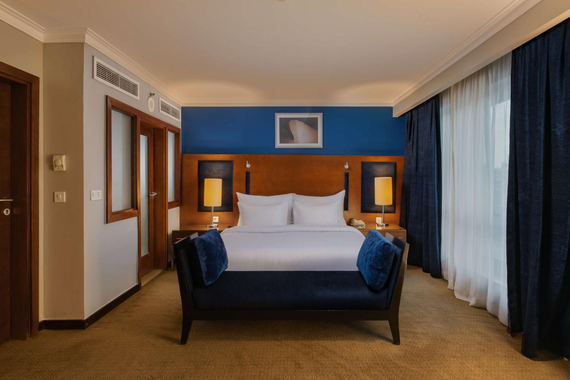 Radisson Blu Hotel, Cairo Heliopolis מראה חיצוני תמונה